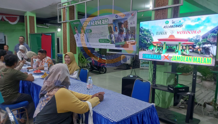 Simmamah-Jamoean Malam Diserbu Warga Wonocolo, Urus Adminduk Tak Perlu Tinggalkan Jam Kerja
