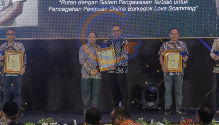 Rutan Medaeng Raih Radar Surabaya Awards 2026 Berkat Sistem Pengawasan Ketat Cegah Love Scamming