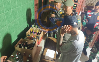 Operasi Gabungan Pekat di Sidoarjo Sita 167 Botol Minuman Beralkohol 4 Img 20260827 Wa0040