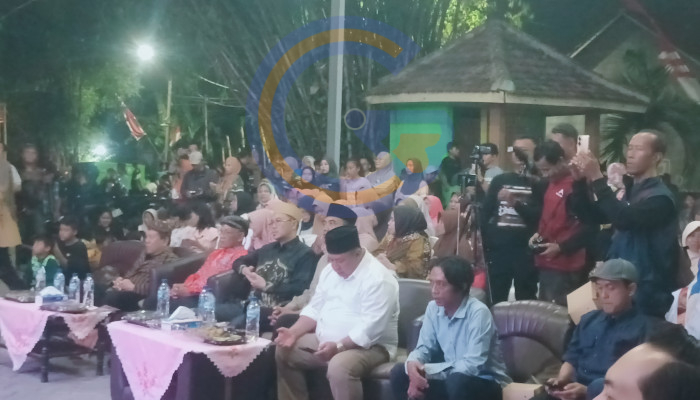Kirab Manusuk Sima Dan Pagelaran Wayang Kulit Warnai Peringatan Hari Jadi Desa Bungurasih Ke-1.166 Tahun