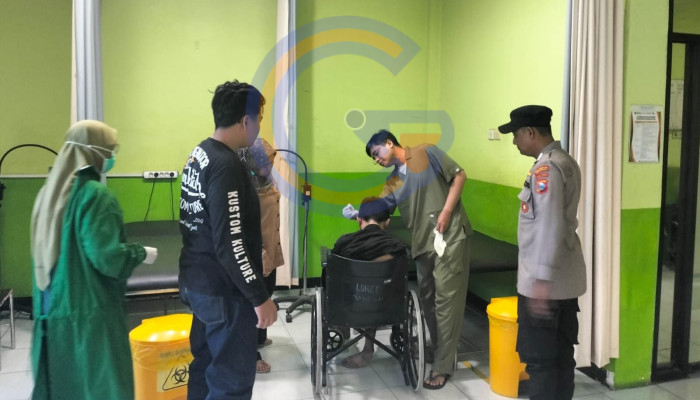 Aksi Curi Motor Di Masjid Krembangan Taman Gagal, Pelaku Dibekuk Warga Dan Dilarikan Ke Rumah Sakit