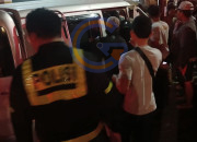 Diduga Mengantuk, Grand Max Tabrak Tiang Listrik Di Jalan Raya Taman, Pengemudi Luka-Luka