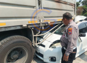 Laka Maut Di Depan Spbu Porong, Pengemudi Toyota Yaris Meninggal
