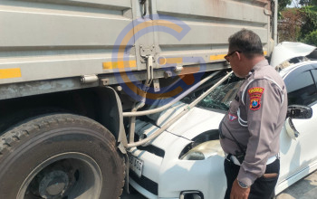 Laka Maut Di Depan Spbu Porong, Pengemudi Toyota Yaris Meninggal