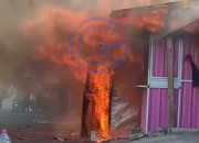 Api Mengamuk Di Tambakoso Waru, Empat Warung Seluas 200 Meter Persegi Ludes