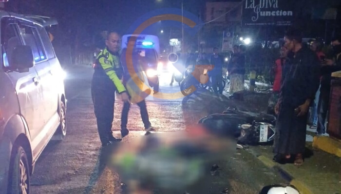 Kecelakaan Dump Truck Serempet Honda Beat Di Jembatan Krian, Satu Korban Tewas