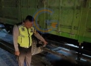 Nahas! Gagal Mendahului Truk Gandeng, Pemotor Di Sukodono Terseret 15 Meter