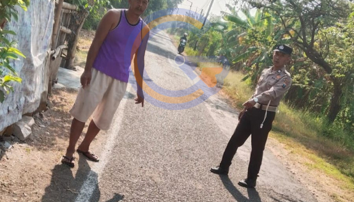 Hindari Lubang Jalan, Dua Motor Tabrakan Di Tarik Sidoarjo, Satu Pengendara Patah Jari Kaki