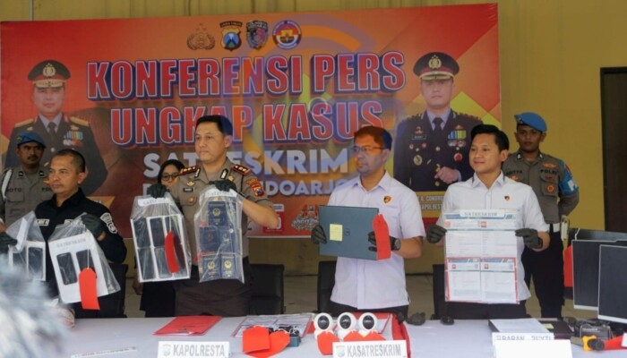 Polresta Sidoarjo Bongkar Dugaan Jaringan Penipuan Online Lintas Negara, Delapan Wn Vietnam Diamankan