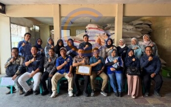 Dosen UPN Veteran Jatim Bekali UMKM Tempe Sanan Malang dengan AI dan Edukasi K3 3 Img 20261031 Wa0078