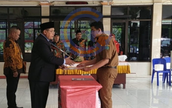 Kepala Desa Sawotratap Sanuri Resmi Melantik  Kepala Dusun Pager
