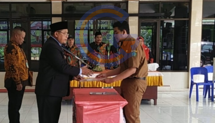 Kepala Desa Sawotratap Sanuri Resmi Melantik  Kepala Dusun Pager
